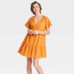 Raglan Short Sleeve Textured Tiered Dress in Gold (NWOT)